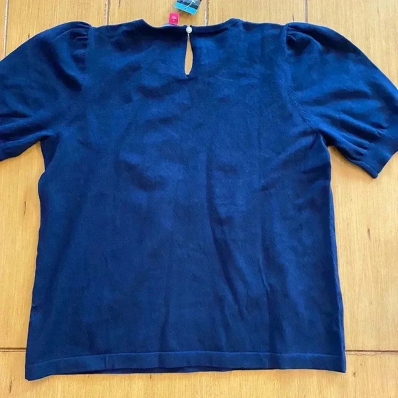 Vince Camuto women’s new short sleeve knit sweater top peep hole pearl button L - Picture 2 of 11